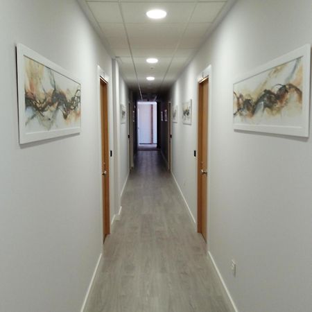 Hostal La Morenica Вильена Экстерьер фото